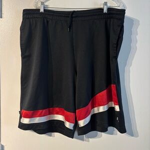 Jordan Basketball Shorts Mens XL Black Red White Fleece Lined Drawstring